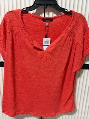 Cable & Gauge Coral Red Short Sleeve V-Neck Tunic